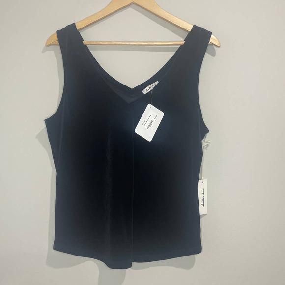 Another Love Acacia Velvet V-Neck Tank Top Black NWT Women’s Med - Picture 5 of 12